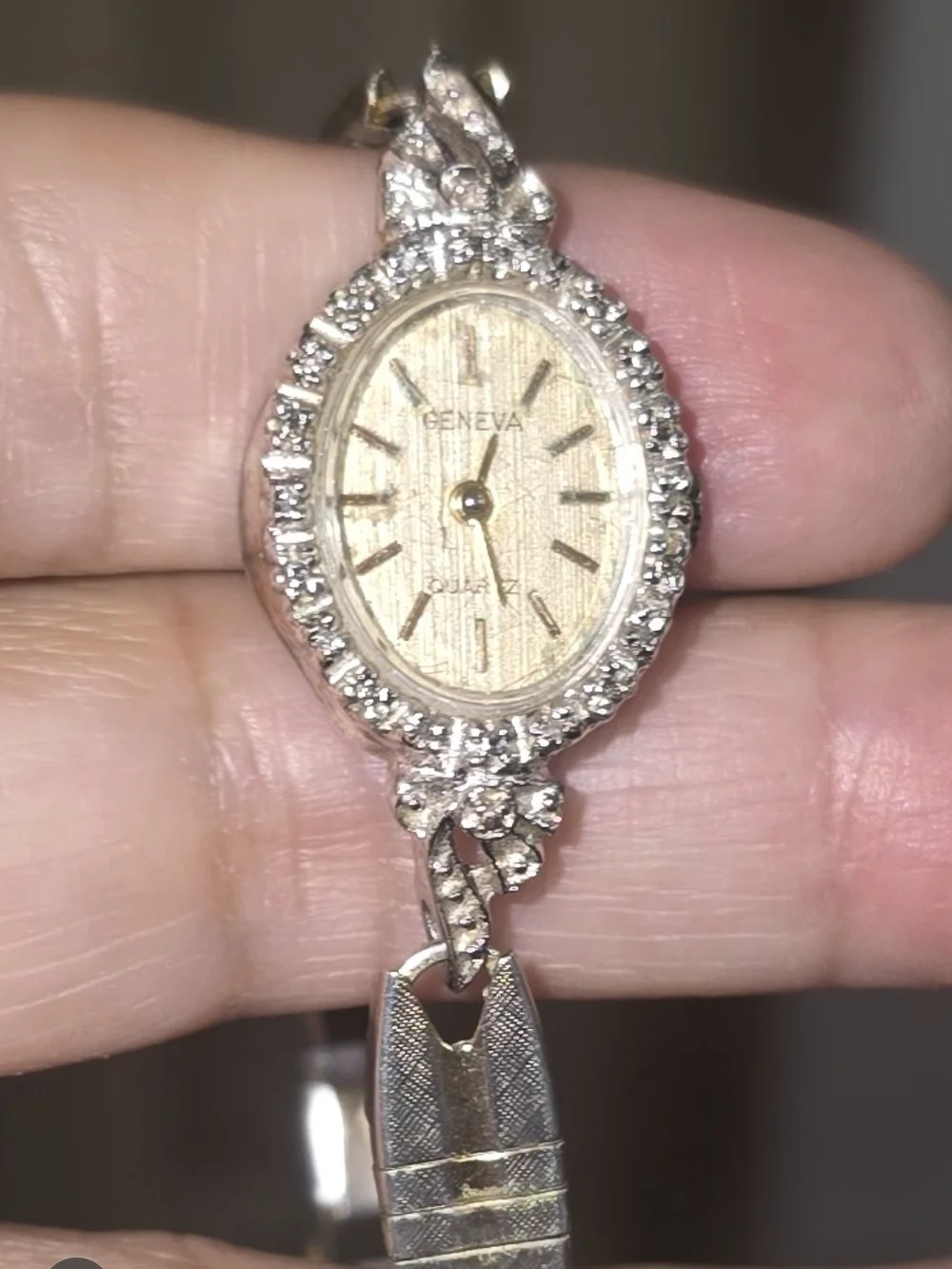 Geneva elegant gold